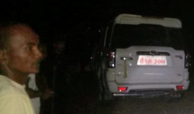 सरकारी गाडीमा दलको झन्डा प्रयोग : एमाले भन्छ- बदनाम गराउने षड्यन्त्र !