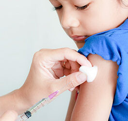 आजदेखि २७ जिल्लाका बालबालिकालाई कोरोनाविरुद्धको खोप दिइँदै