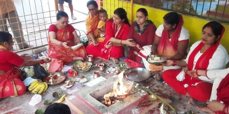 आठौं अन्तर्राष्ट्रिय योग दिवस: महिलाहरूकै अगुवाइमा वैदिक यज्ञ योग