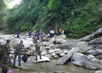 सुरही खोलामा शंकास्पद वस्तु फेला, नेपाली सेनाद्वारा डिस्पोज