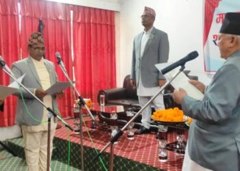 कर्णाली प्रदेशका नव नियुक्त दुई मन्त्रीले लिए शपथ