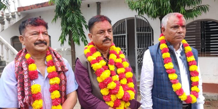 कपिलबस्तु २ मा महामन्त्री आचार्य र गुप्ताद्वारा मनोनयन दर्ता
