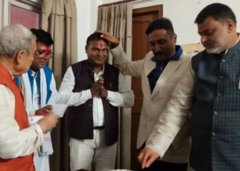 जसपाका प्रदेशसभा सदस्यसहित दर्जनौं नेता कार्यकर्ता लोसपा प्रवेश