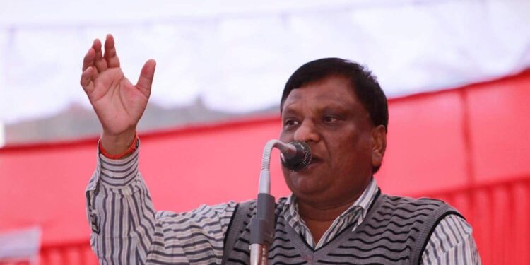 वीरेन्द्र कनौडियाको ४३ वर्षे कांग्रेसी अन्दाज