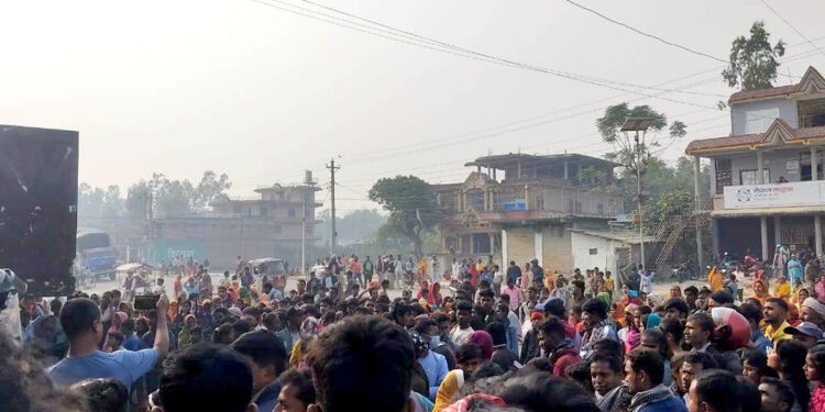 प्रहरीद्वारा ६ राउन्ड हवाई फायर, नेहा र निहारिका पक्राउ