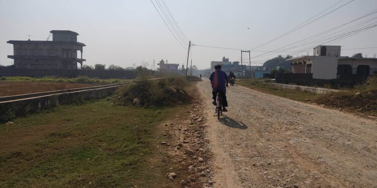 अलपत्र कपिलवस्तुको तौलिहवा स्थित कृषि विकास बैक – महिता बाटो निर्माणको काम अघि बढाउन माग