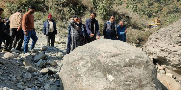 अयोध्या राम मन्दिरका रामको प्रतिमा कालिगण्डकीको शिलाबाट