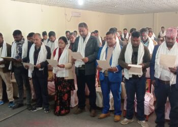 तिलौराकोट र मायादेबी साझेदारी वनमा नव निर्वाचित पदाधिकारीलाइ प्रमाण पत्र बितरण र सपथग्रहण