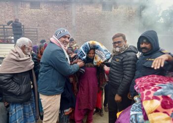 मायादेवी ३ का वडाध्यक्ष यादवद्वारा न्यानो कम्मल वितरण
