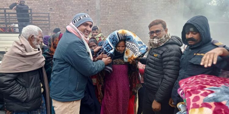 मायादेवी ३ का वडाध्यक्ष यादवद्वारा न्यानो कम्मल वितरण