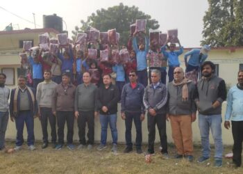 गरीव र विपन्न विद्यार्थीहरुलाई स्विटर वितरण