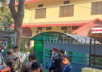 विश्वासको मत लिन प्रदेश सभा पुगे मुख्यमन्त्री रावल
