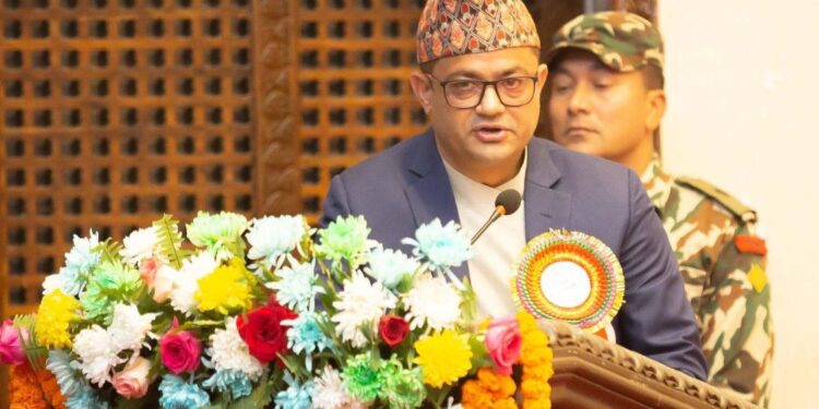 स्वास्थ्य क्षेत्रमा युगान्तकारी परिवर्तन ल्याउँछौँ : मन्त्री गिरी