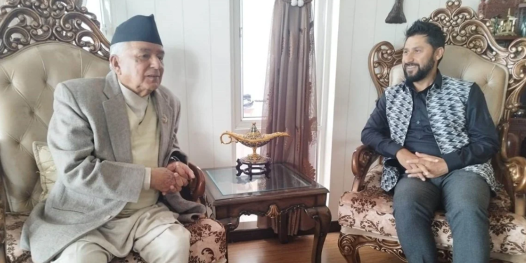 रवि लामिछानेसँग भोट माग्न पुगे रामचन्द्र पौडेल