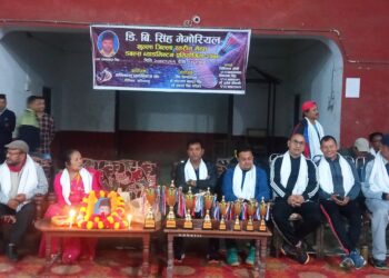 डिबि मेमोरियल खुल्ला जिल्लास्तरीय मेन्स डबल्स ब्याडमिन्टन प्रतियोगीता सुरु