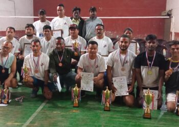 डिबि मेमोरियल खुल्ला जिल्लास्तरीय मेन्स डबल्स ब्याडमिन्टन प्रतियोगीताको उपाधि रोहित र अभयलाई  