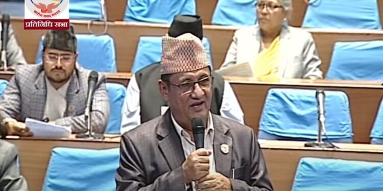प्रधानमन्त्रीलाई एमालेको सांसदको कटाक्ष : सरकार विस्तार गर्न अझै कति वर्ष लाग्ने हो ?