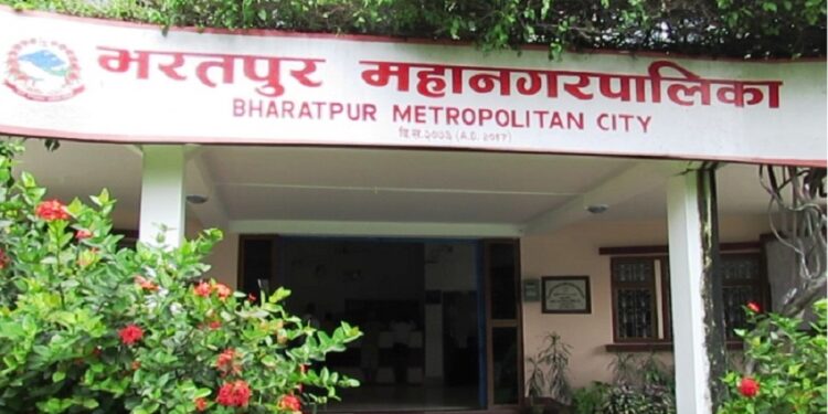 वैदेशिक रोजगारीमा गएका नागरिकको तथ्याङ्क सङ्कलन गर्दै महानगर