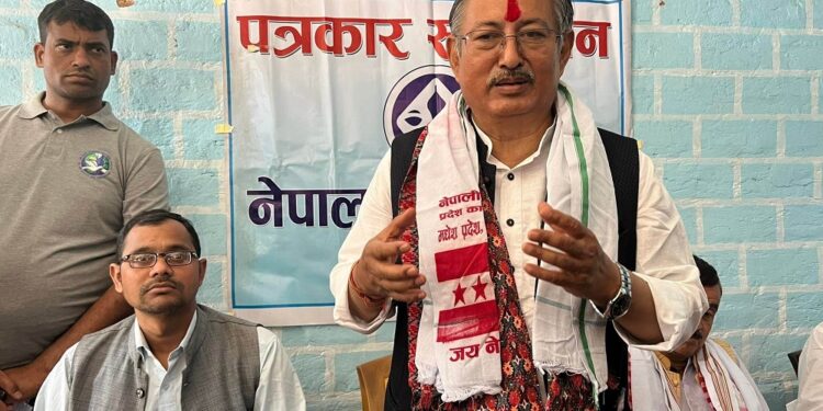नागरिकता विधेयक चाँडाे पारित गराउन कांग्रेस नेता खाँणको आग्रह