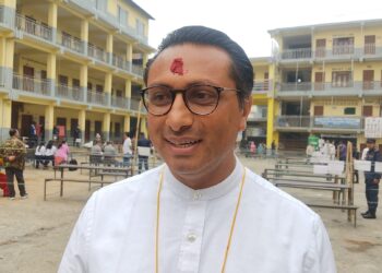 स्वर्णिम वाग्‍ले फराकिलो मतान्तरसहित विजयी