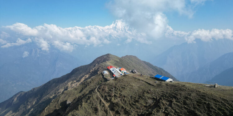 एकै दिन आठ पर्वतारोही धौलागिरि चुचुरोमा