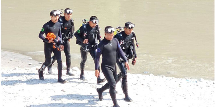 सुनकोशीको धार परिवर्तन गरेर सिटिइभिटीका तीन कर्मचारीको खोजी गरिँदै