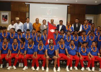 मैत्रीपूर्ण खेलका लागि फुटबल टोलीको बिदाइ
