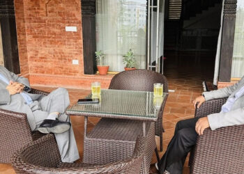 प्रधानमन्त्री प्रचण्ड र चन्दबीच भेटवार्ता