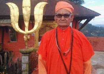 महिला दर्शनार्थीलाई दुर्व्यवहार गर्ने पुजारी निलम्बित