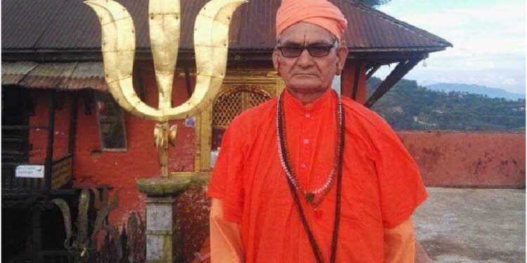 महिला दर्शनार्थीलाई दुर्व्यवहार गर्ने पुजारी निलम्बित