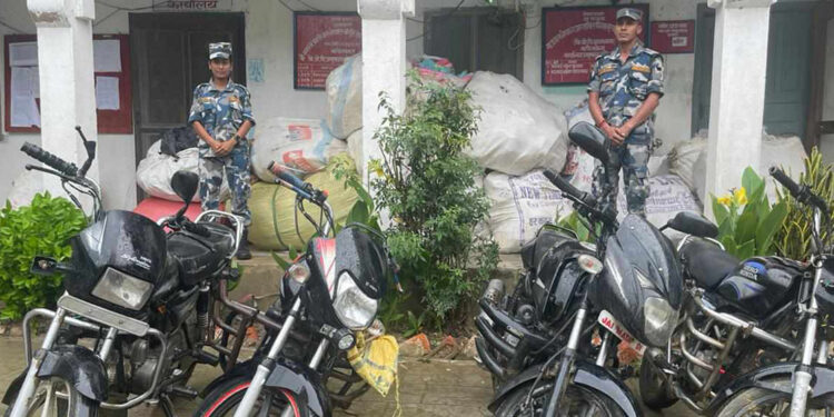 सशस्त्र प्रहरीद्वारा १८ लाख बराबरको अवैध सामाग्री बरामद