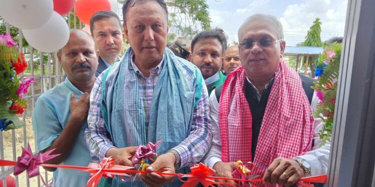सर्वसुलभ स्वास्थ्यसेवा उपलब्ध गराउन सरकार प्रतिबद्ध छ : मन्त्री बस्नेत