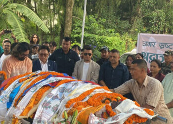 राष्ट्रिय झण्डा ओढाएर गायक तामाङलाई अन्तिम श्रद्धाञ्जली