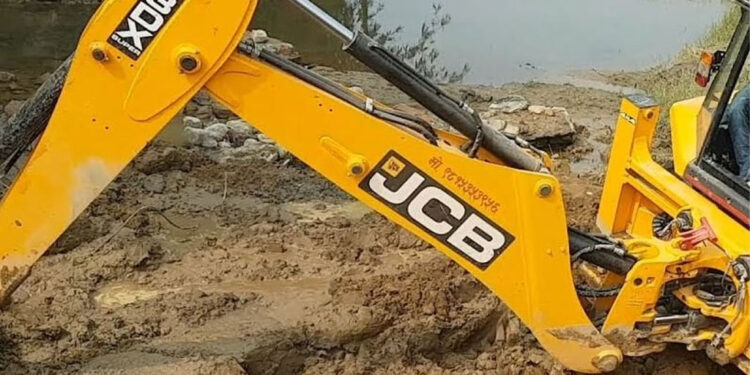 जेसिबीको ठक्करबाट एक बालकको मृत्यु