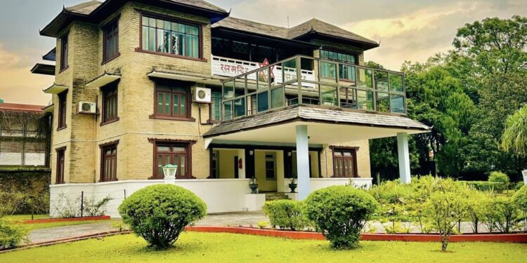 रत्न मन्दिरको सबै कक्ष हेर्न पाउनुपर्ने माग