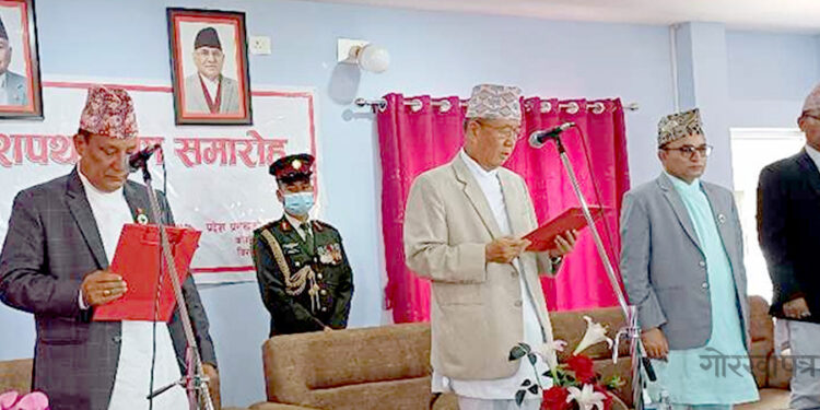 कोशी प्रदेशका मुख्यमन्त्री थापाले लिनुभयो शपथ