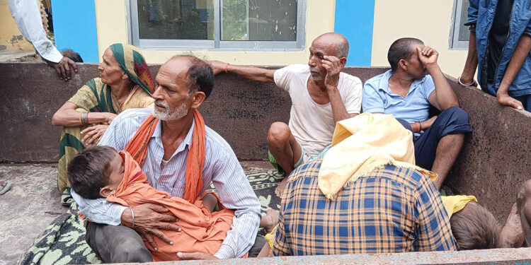 घर नजिकैको पोखरीमा डबुेर दाजु भाईकोे मृत्यु