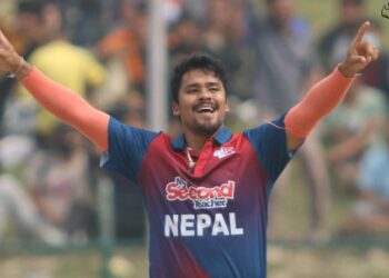 नेपाललाई पहिलाे सफलता, करणले लिए जमानकाे विकेट