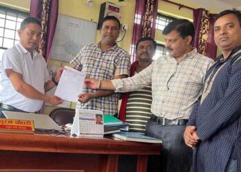 जग्गाको लालपुर्जा पाउनु माग गर्दै नापीमा ज्ञापन