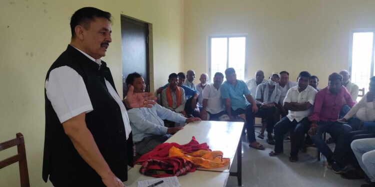 नयाँ पार्टीहरु बर्खाका पानी जस्तै हुन,आफै सुखेर जान्छन्: मन्त्री आचार्य