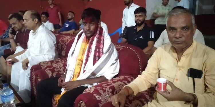 दक्षिण एशियाली खेलमा रजत पदक विजेता खेलाडी अभय महरा सम्मानित