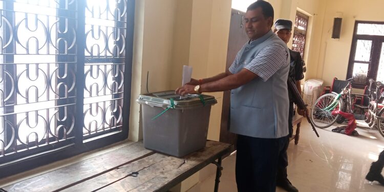 तौलिहवा उद्योग बाणिज्य संघको अध्यक्षमा पुनः दिपु