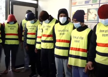 नेपालीलाई रुस पठाउने १२ जनालाई सार्वजनिक गर्दै प्रहरीले भन्यो- लहरो लामो छ, तानिँदै जान्छ