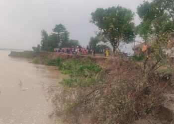 नदी कटानका कारण जोखिममा हरदौनावासी