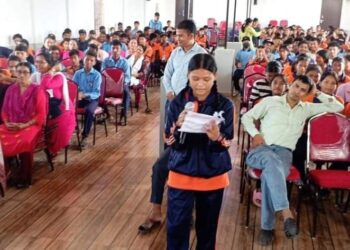 संविधान दिवसमा ‘सांसदसँग विद्यार्थी’ कार्यक्रम