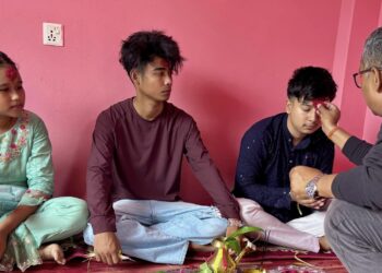 मान्यजनसंग नवदुर्गाको प्रसाद लगाउने क्रम जारी