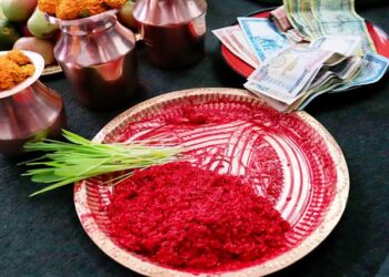 टीका लगाउने दोस्रो दिनः मान्यजनबाट टीका र जमरा लगाउने क्रम जारी