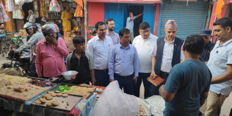 कपिलबस्तुमा बजार अनुगमनलाई तिब्रताः दुई बेकरी उद्योगलाई ७५ हजार जरिवना