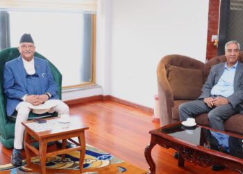 मन्त्रिपरिषद बैठकअघि ओली–देउवा बालुवाटारमा छलफलमा जुट्दै