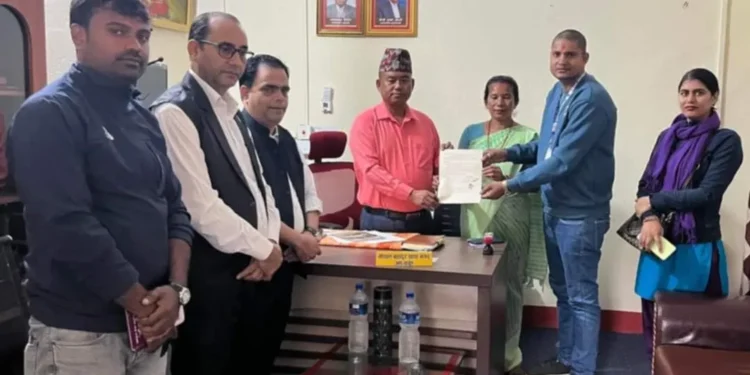 स्वास्थ्य बिमा गर्नेको आधा रकम गाउँपालिकाले तिर्ने